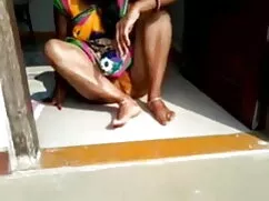 চুম্বন মেয়ে হট সেক্ ...