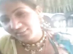 সুন্দরি সেক্সি হট মম ...