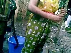 বাড়ীতে হট সেক্সি বি ...