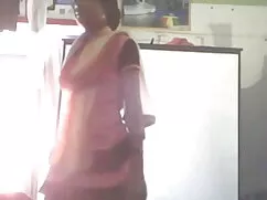 বড় সুন্দরী মহিলা