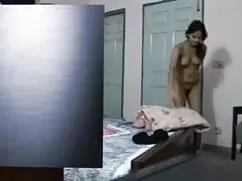 এক মহিলা বহু বাংলা হ ...