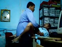 ছোট ছোট স্থূলভাবে হট ...